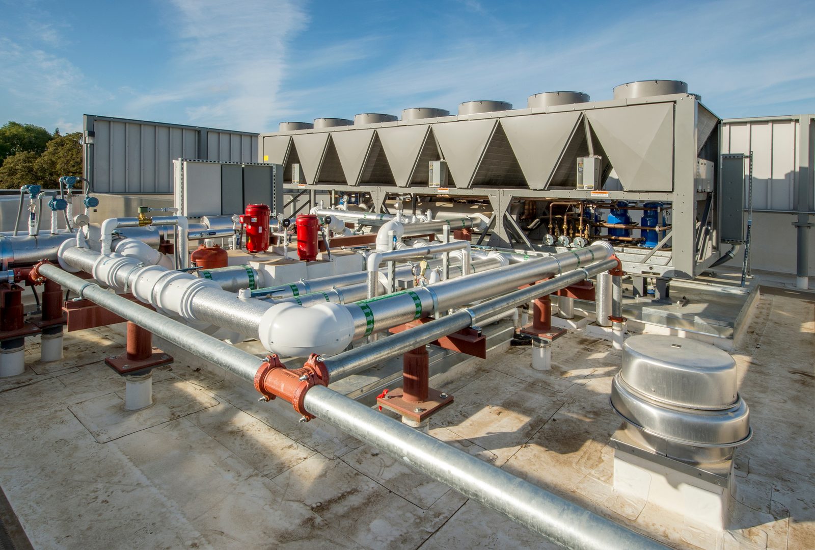 SES chiller plant equipment